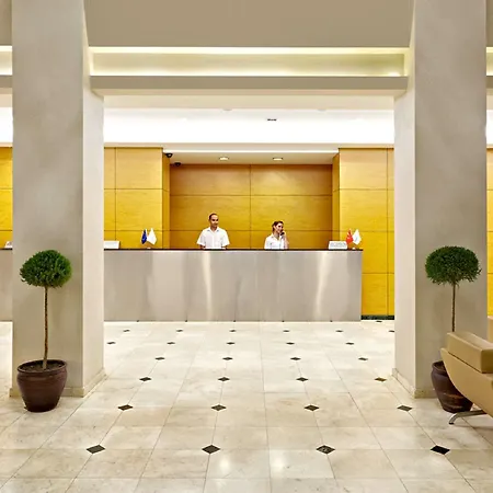 艾瓦勒克奇纳尔酒店 酒店