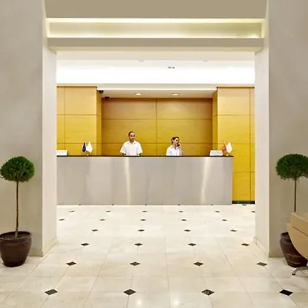 艾瓦勒克奇纳尔酒店 Ayvalı